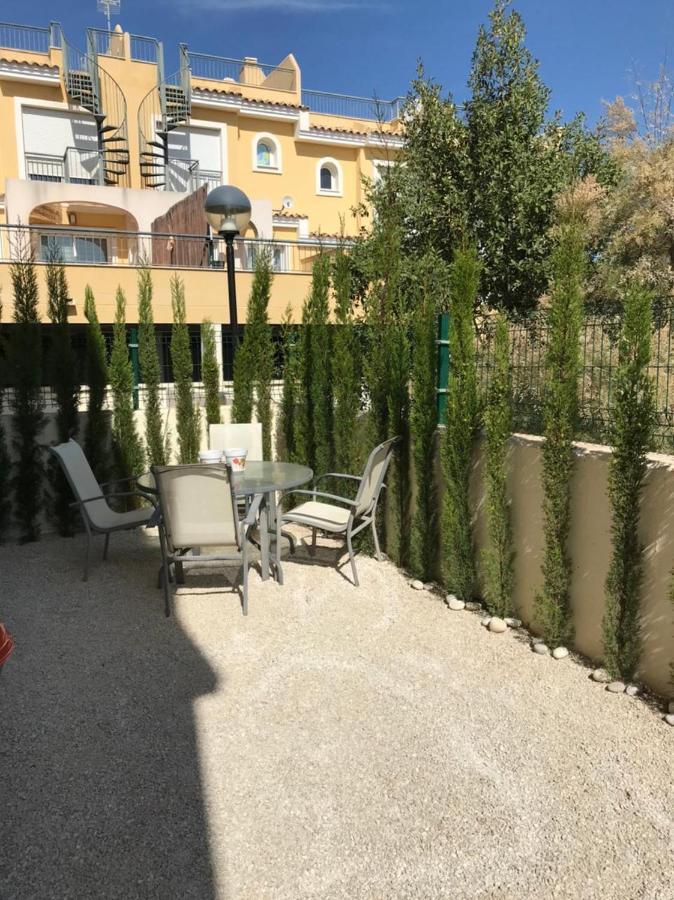 Chalet Adosado Con Vistas Al Mar 卡尔佩 外观 照片