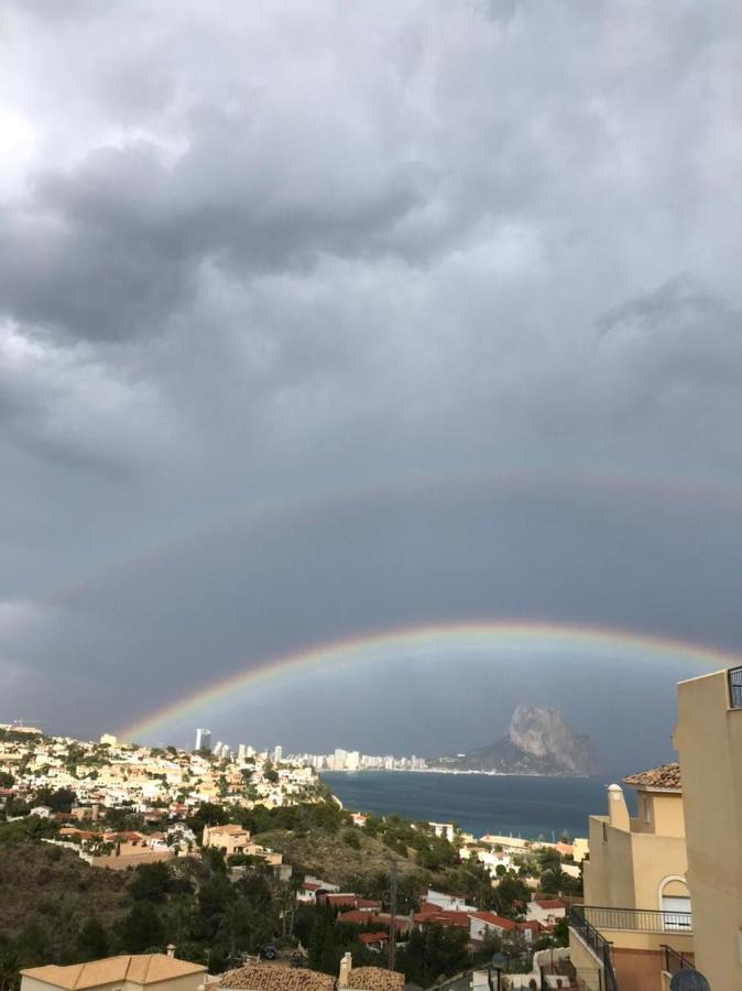 Chalet Adosado Con Vistas Al Mar 卡尔佩 外观 照片