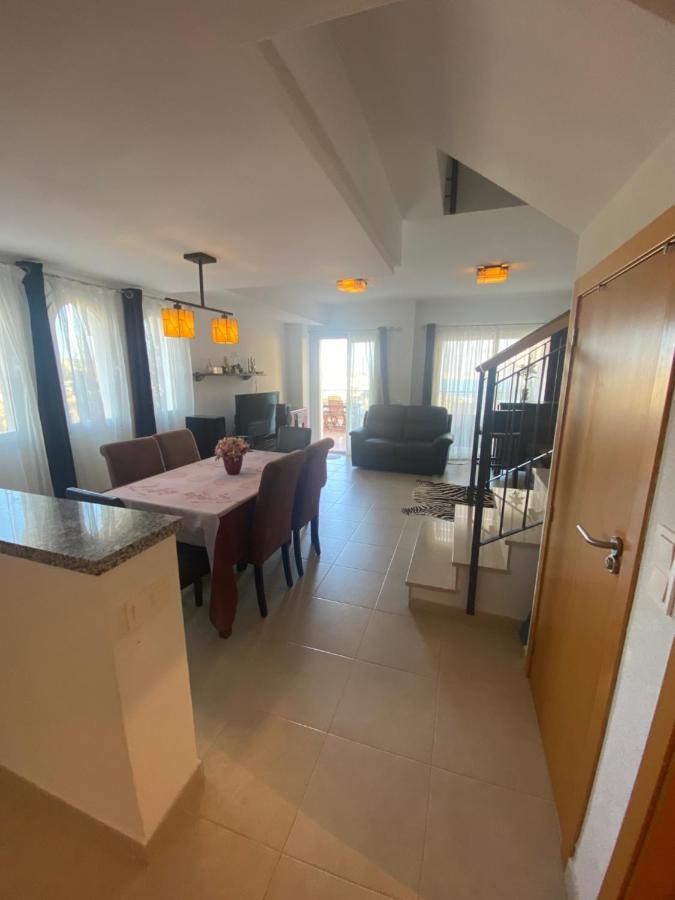Chalet Adosado Con Vistas Al Mar 卡尔佩 外观 照片