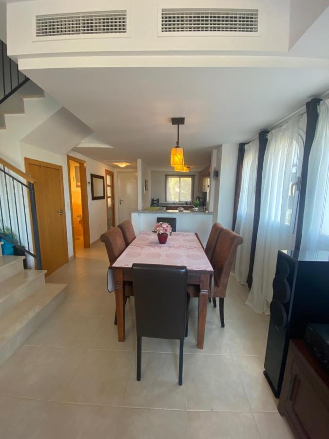 Chalet Adosado Con Vistas Al Mar 卡尔佩 外观 照片