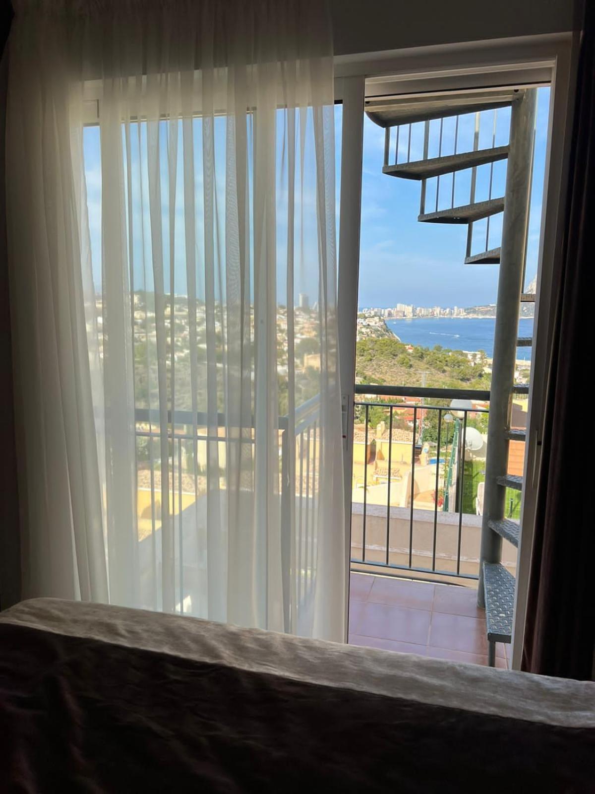 Chalet Adosado Con Vistas Al Mar 卡尔佩 外观 照片